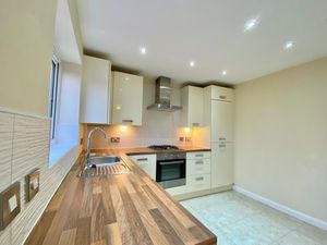 Kitchen/Diner- click for photo gallery